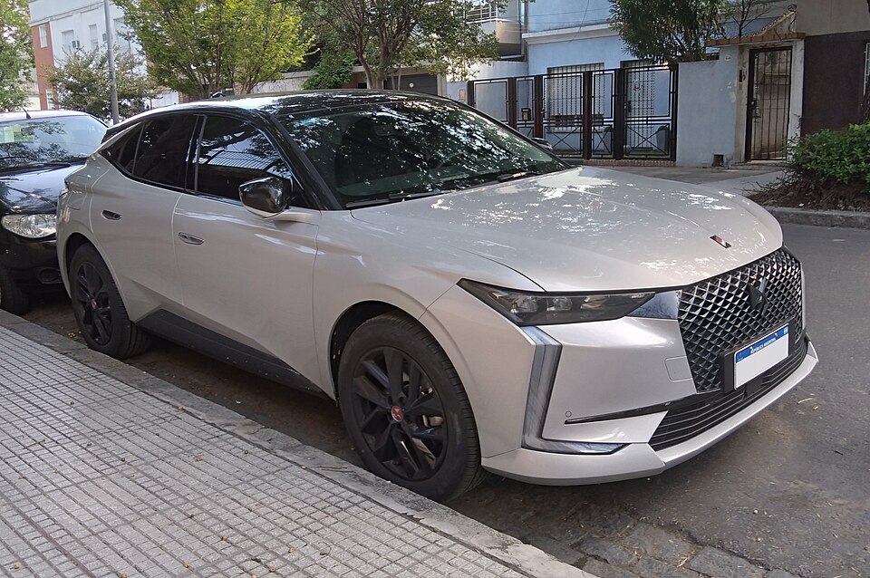 Foto de referencia de un DS 4