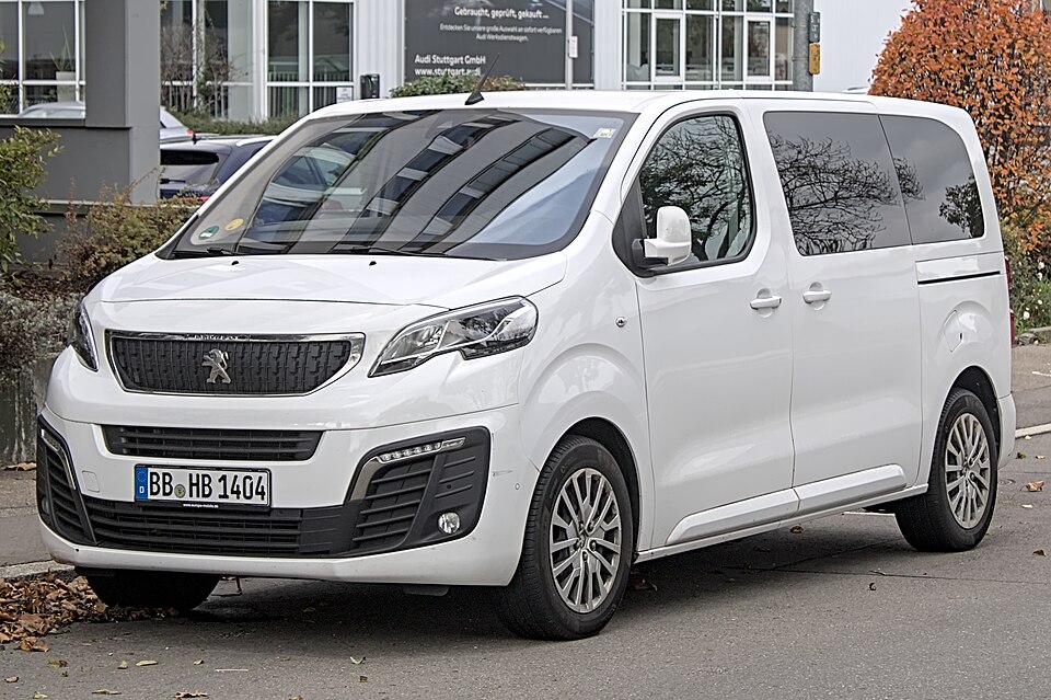 Foto de referencia de un Peugeot Traveller